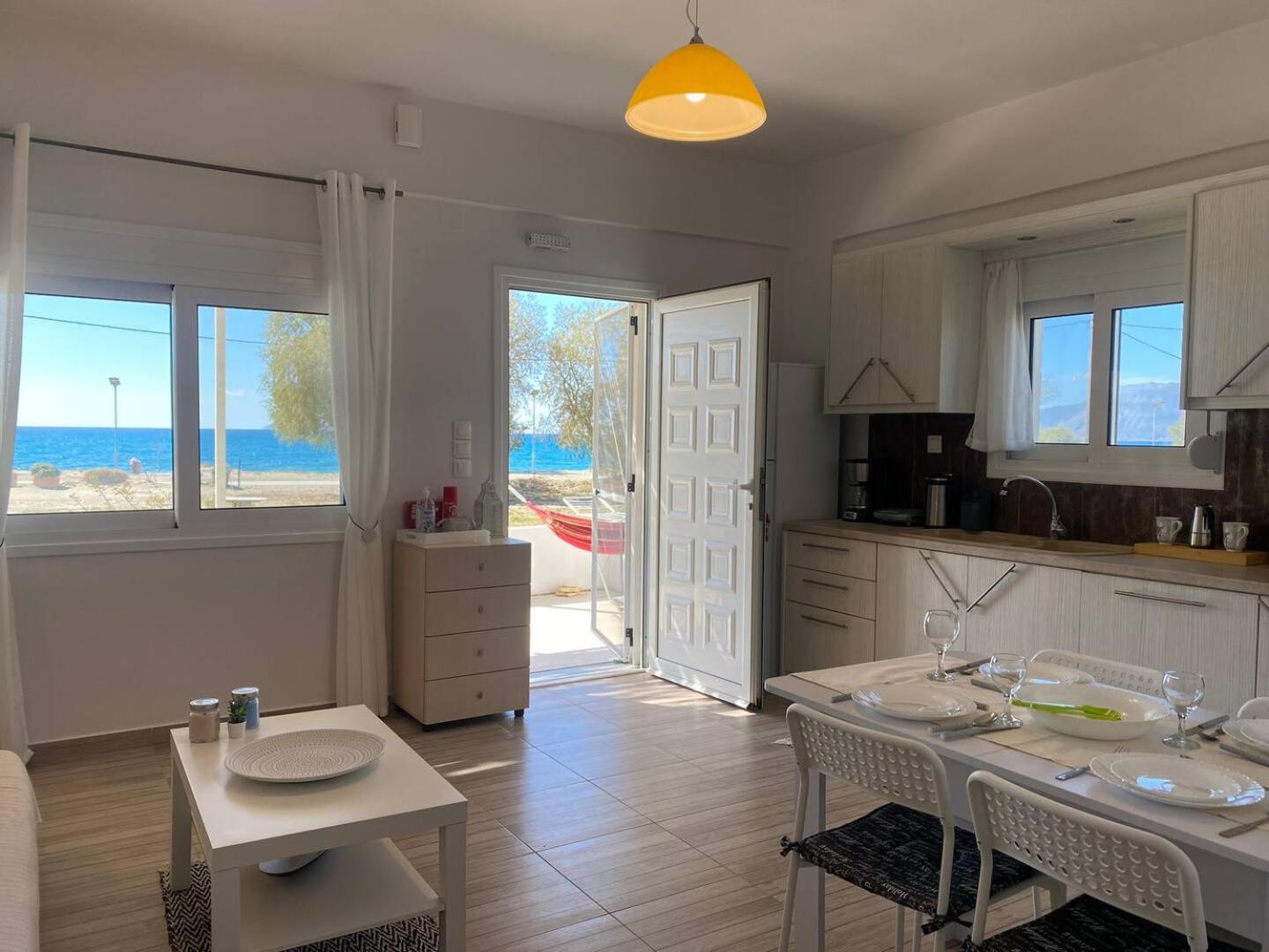 Zen Seaside Apartment Kalamaki  Exterior foto